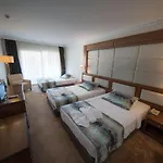 Grand Sahin\'S Hotel